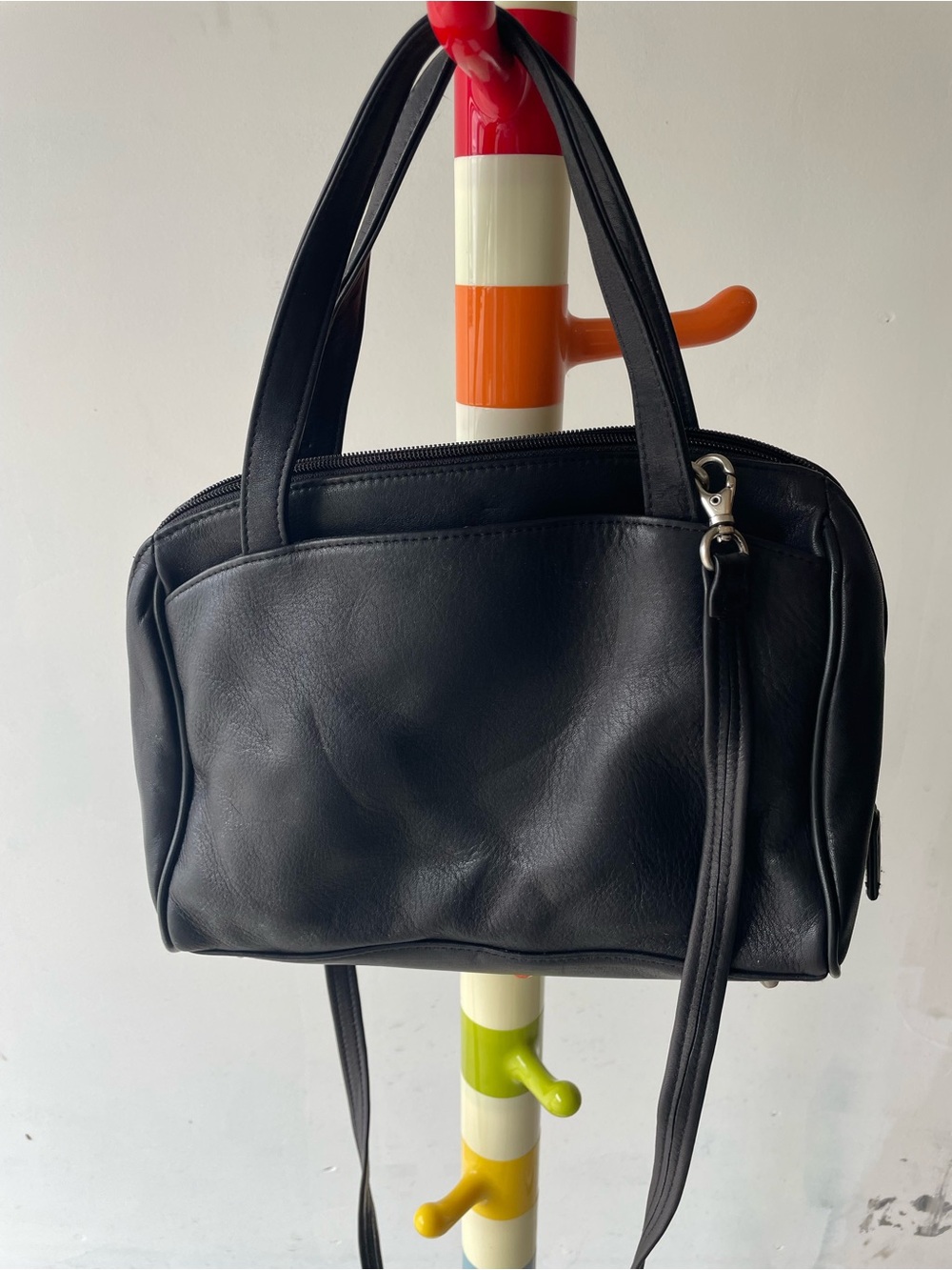 Vintage Y2K Tignanello Black Leather Satchel with crossbody strap